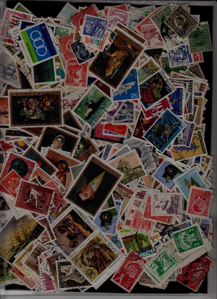 Yugoslavia 1000+ used stamps (235)