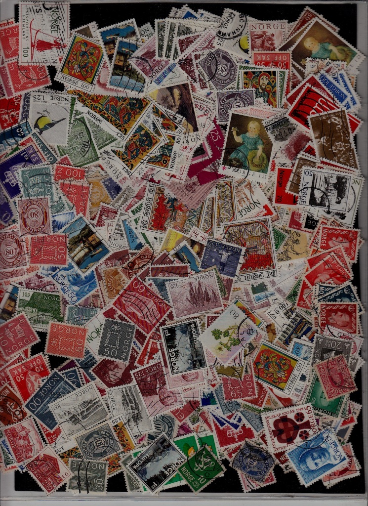 Norway 1000+ used stamps (272)