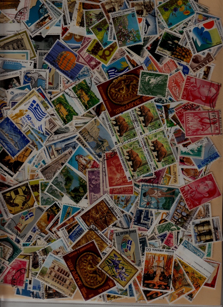 Greece 1000+ used stamps (309)
